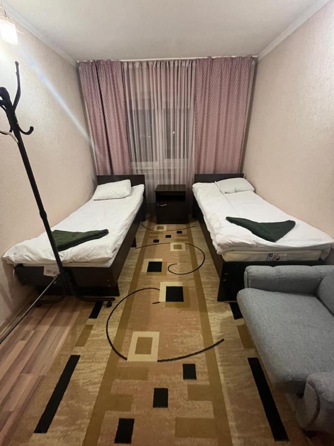 Hotel Jasmin à Karakol Extérieur photo