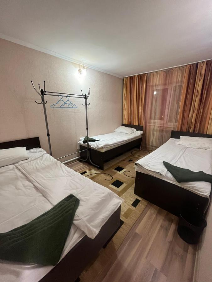 Hotel Jasmin à Karakol Extérieur photo